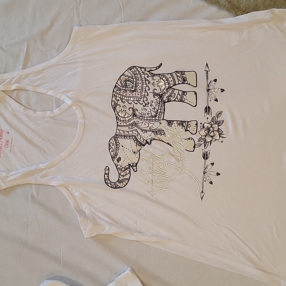 Bundle Rebellious One Tshirts Tank Tops Casual Collection Size Medium - Picture 4 of 9